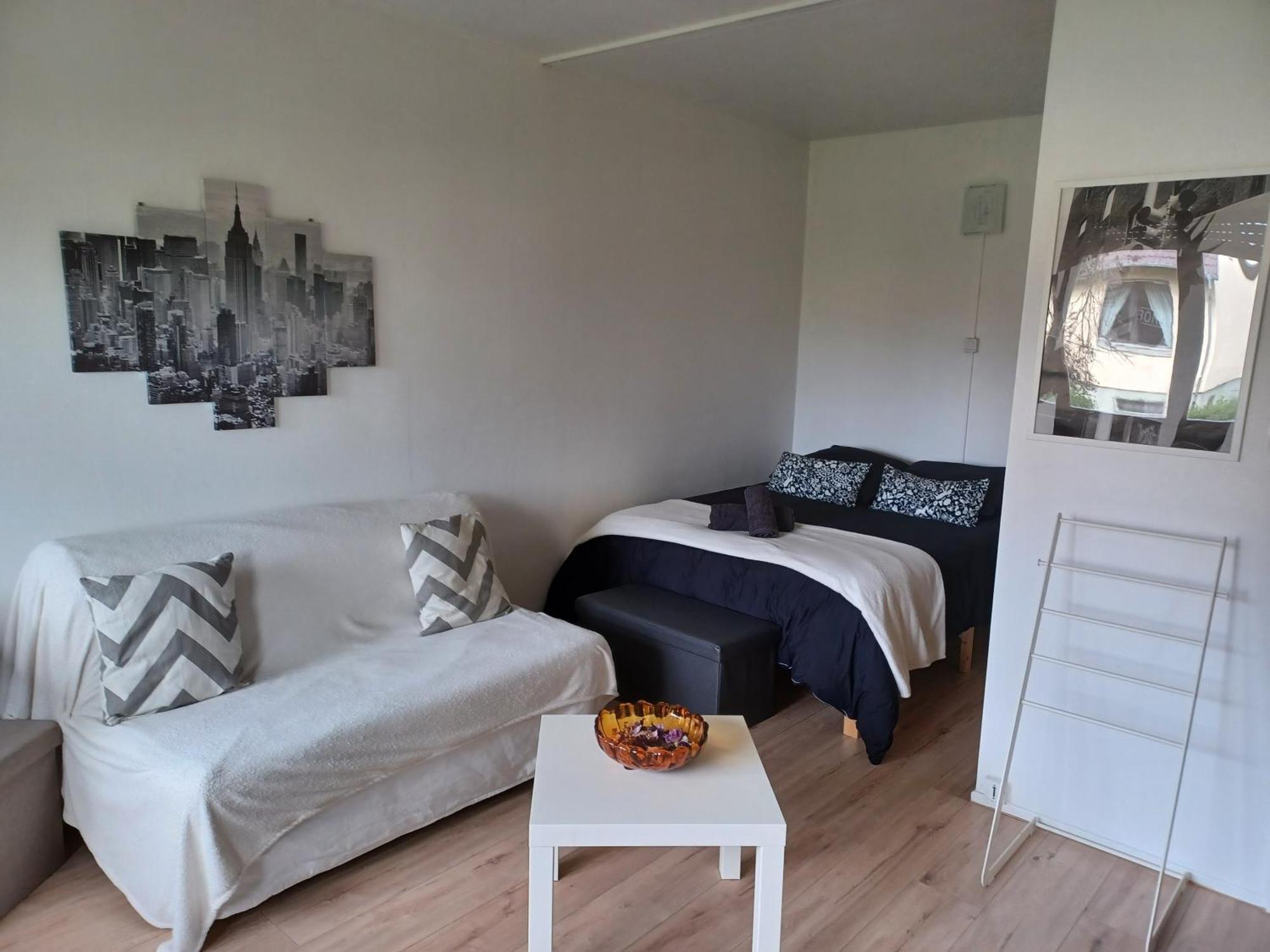 Studio Rdc Calme Avec Parking Ferme Pres Autoroute Et Tram C Mulhouse Dış mekan fotoğraf